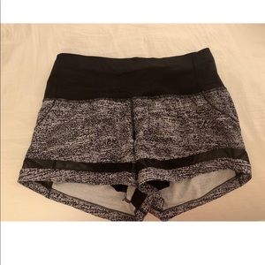 Lululemon black and white patterned shorts